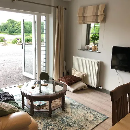 Ardhowen Bay Lakefront Holiday Accommodation Enniskillen Exterior photo